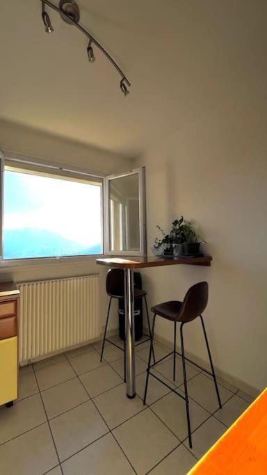 Superbe Appartement 2 Chambres Avec Vue Sur La Mer Et La Montagne Марсилия Екстериор снимка